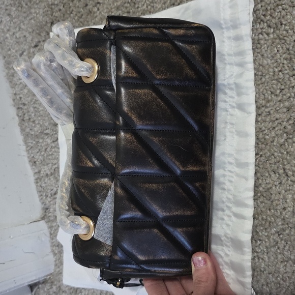 Coach Tabby Shoulder Bag 20 w/ Quilting Chain, Leather Straps Loved Leather - Picture 4 of 16